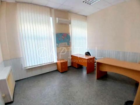 комерційна за адресою Івана Мазепи вул. (Січневого Повстання), 10