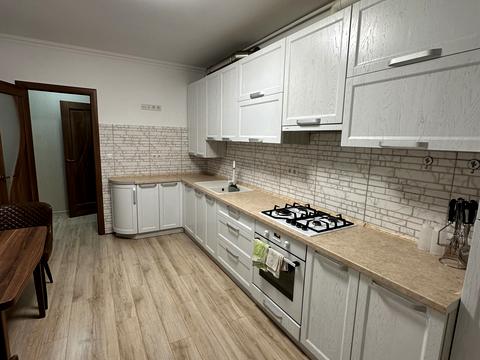 квартира за адресою Алмазова вул. (Михайла Кутузова), 13