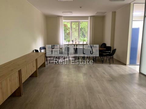 коммерческая по адресу Василия Тютюнника ул. (Анрі Барбюса), 32