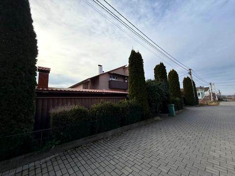 будинок за адресою Місячна вул., 23