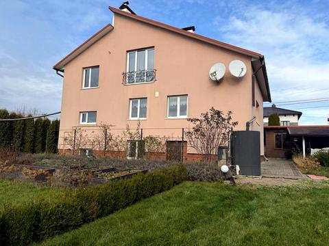 будинок за адресою Місячна вул., 23