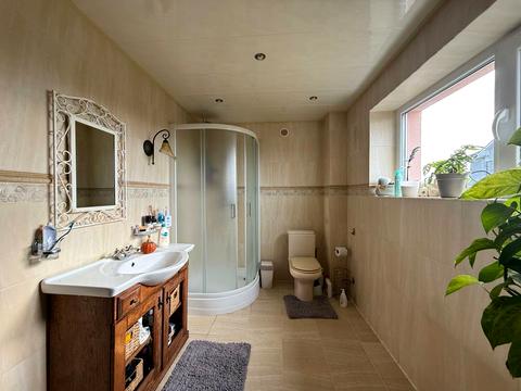 будинок за адресою Місячна вул., 23