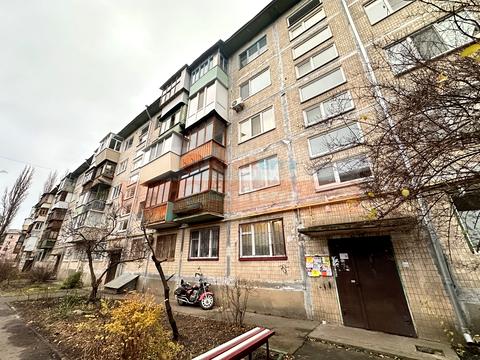 квартира за адресою Салютна вул., 27