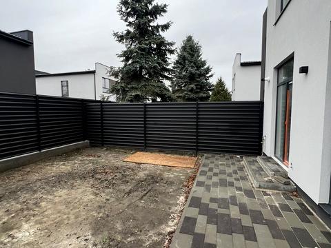 будинок за адресою Андрія Малишка вул. (Льва Толстого)