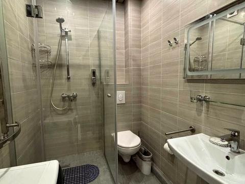 квартира за адресою Лоцманський узвіз, 9д