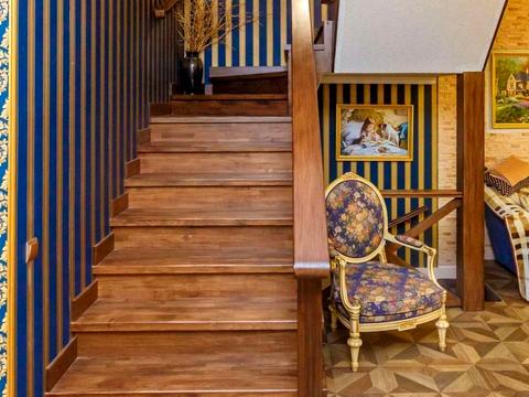 дом по адресу с. Погребы,  ул.