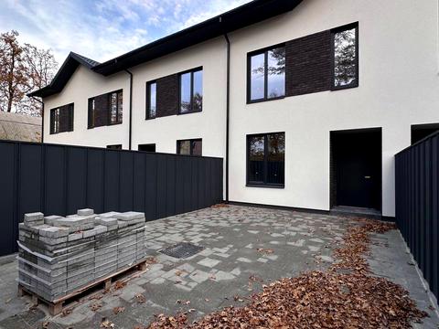 дом по адресу Парк Центральний