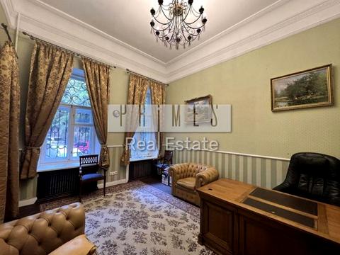 комерційна за адресою Ольгинська вул., 2/1