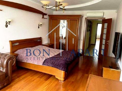 квартира за адресою В'ячеслава Чорновола вул., 20