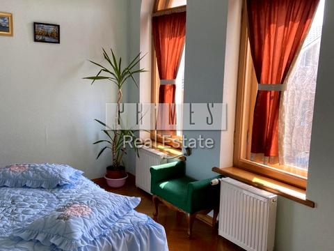 будинок за адресою Теханська