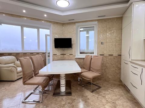 квартира по адресу Салютная ул., 1-Б