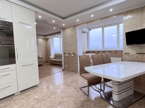 квартира по адресу Салютная ул., 1-Б