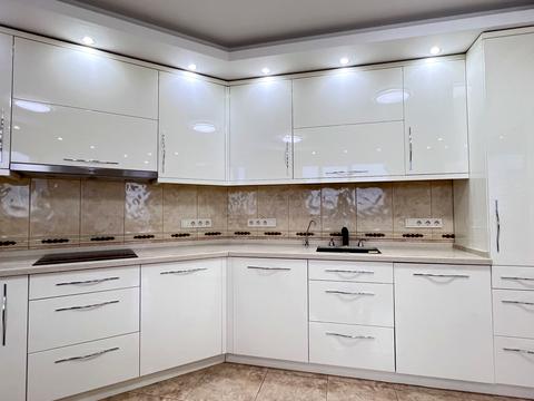 квартира по адресу Салютная ул., 1-Б