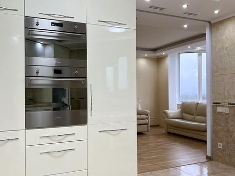 квартира по адресу Салютная ул., 1-Б