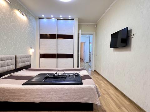 квартира по адресу Салютная ул., 1-Б