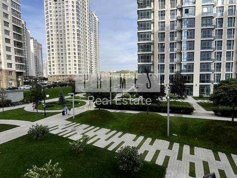 коммерческая по адресу Андрея Верхогляда ул. (Михайла Драгомирова), 19-А