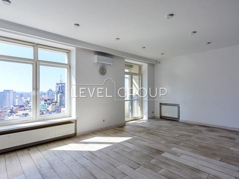 комерційна за адресою Круглоуніверситетська вул., 3-5