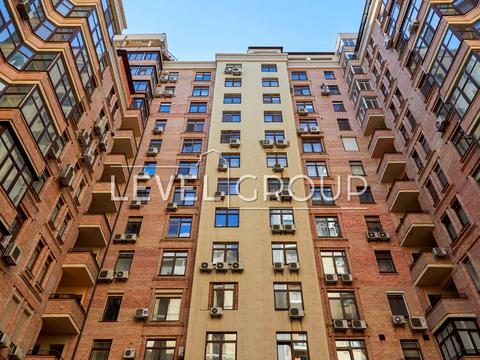 комерційна за адресою Круглоуніверситетська вул., 3-5