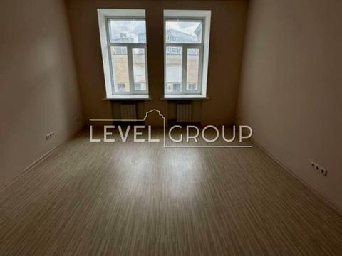 комерційна за адресою Шота Руставелі вул., 18