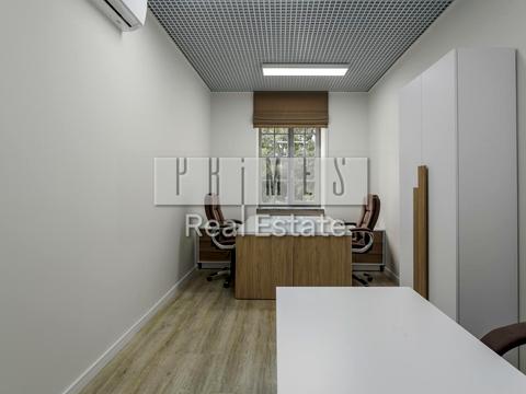 комерційна за адресою Пилипа Орлика вул., 6