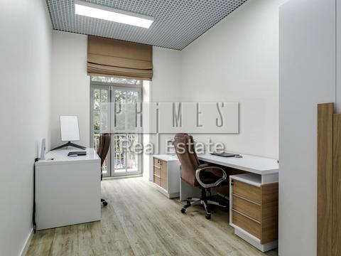 комерційна за адресою Пилипа Орлика вул., 6