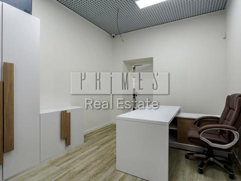 комерційна за адресою Пилипа Орлика вул., 6