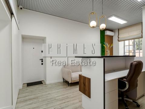 комерційна за адресою Пилипа Орлика вул., 6