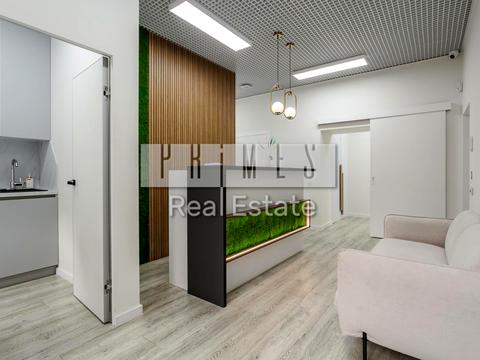 комерційна за адресою Пилипа Орлика вул., 6