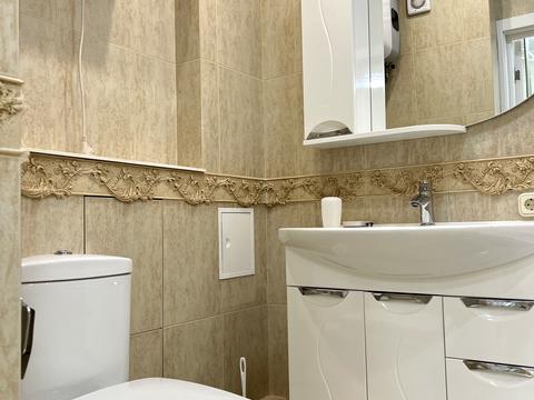 квартира по адресу Салютная ул., 1-Б