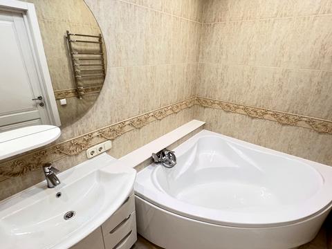 квартира по адресу Салютная ул., 1-Б