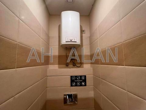 комерційна за адресою Спаська вул., 5