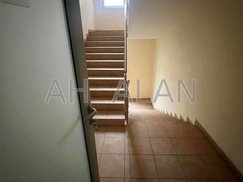 комерційна за адресою Спаська вул., 5