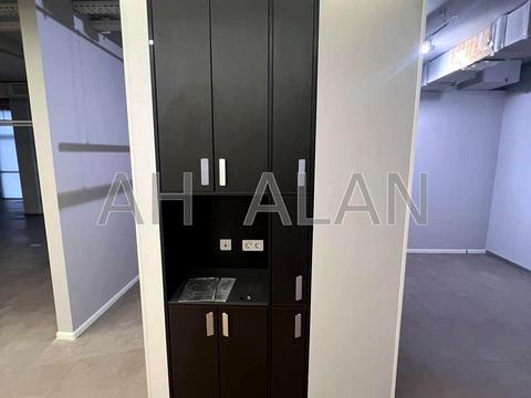 комерційна за адресою Спаська вул., 5