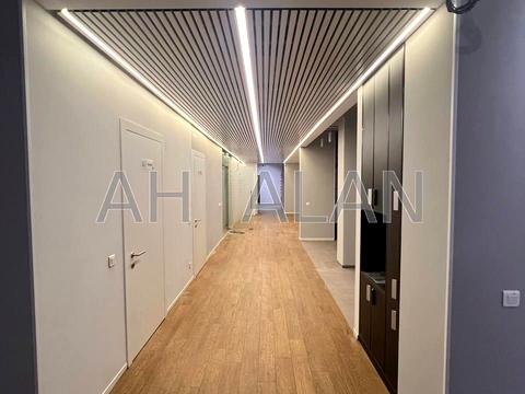 комерційна за адресою Спаська вул., 5