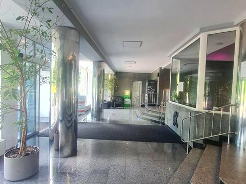 комерційна за адресою Ґарета Джонса вул. (Сім'ї Хохлових), 15