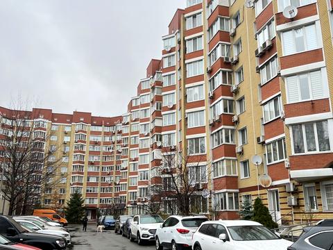 квартира по адресу Салютная ул., 1-Б