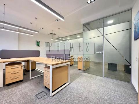 комерційна за адресою Спортивна пл., 1