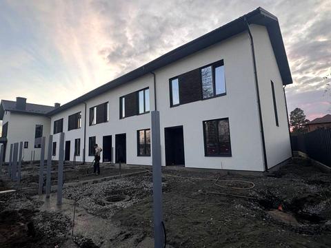 будинок за адресою Ольги Кобилянської вул. (Достоєвського)