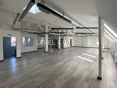 комерційна за адресою Київ, Нижній Вал вул., 31/18