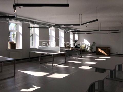 комерційна за адресою Київ, Нижній Вал вул., 31/18