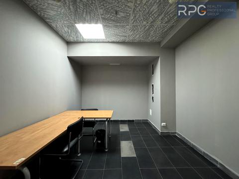 комерційна за адресою Вадима Гетьмана вул., 6