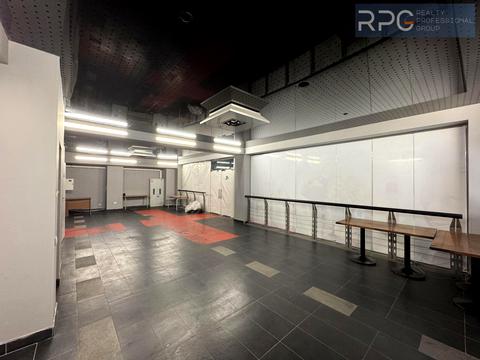 комерційна за адресою Вадима Гетьмана вул., 6