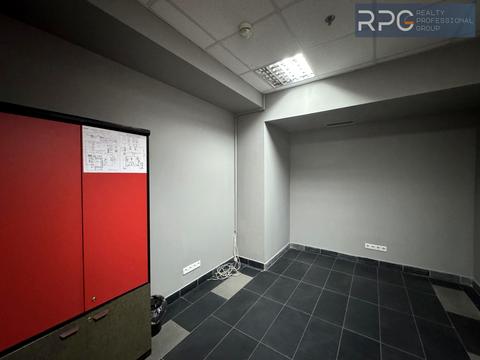 комерційна за адресою Вадима Гетьмана вул., 6