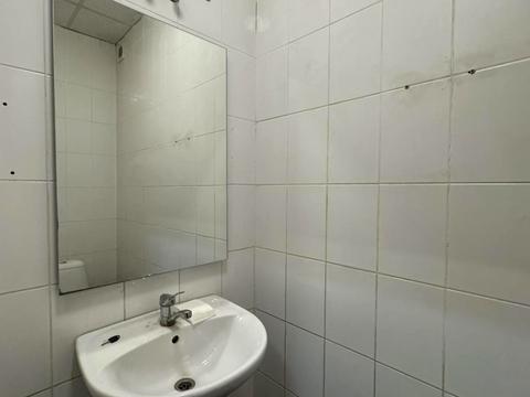 комерційна за адресою Вадима Гетьмана вул., 6