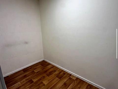 комерційна за адресою Дегтярівська вул., 26