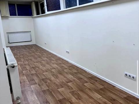 комерційна за адресою Дегтярівська вул., 26