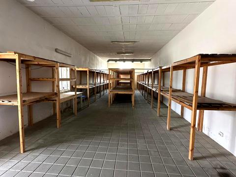 коммерческая по адресу Романа Шухевича, 2б