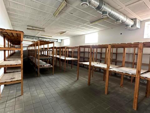 коммерческая по адресу Романа Шухевича, 2б