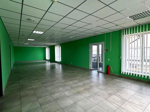 коммерческая по адресу Романа Шухевича, 2б