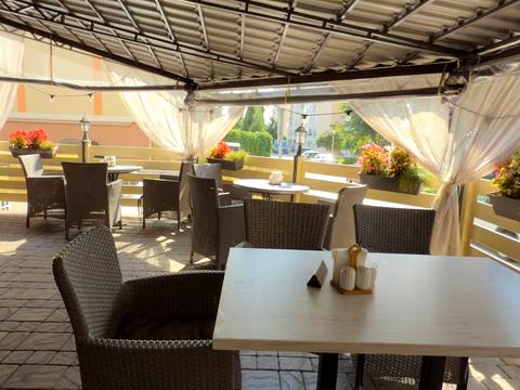 комерційна за адресою Богдана Хмельницького вул., 9-Б